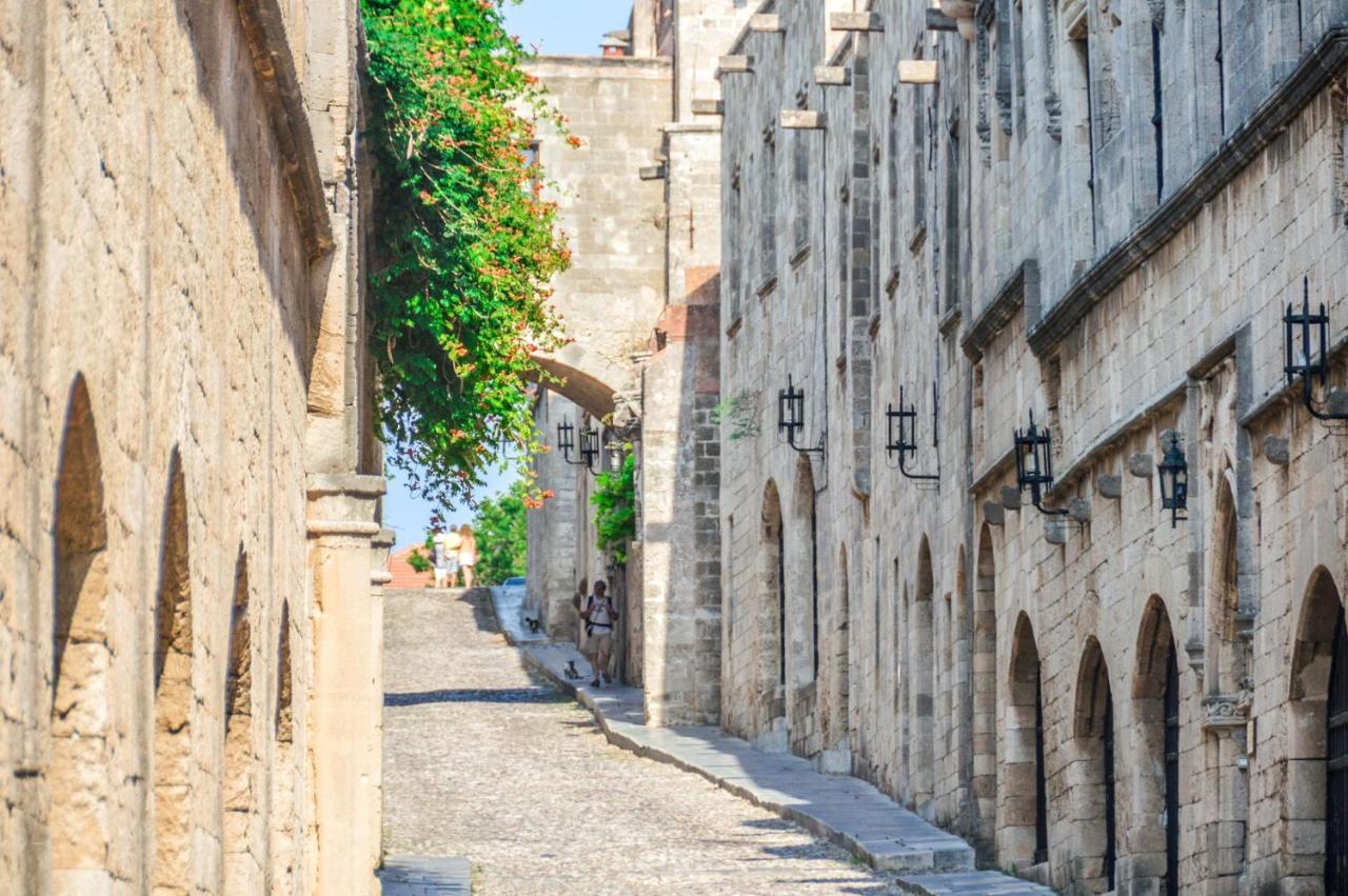 Colourful Aria Of The Medieval Town Rhodes City Kültér fotó